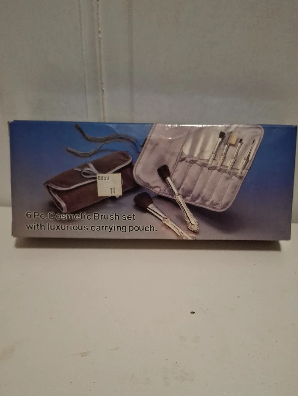 Vintage 6-Piece Women's Makeup Brush Set with Carrying Pouch - Silver and Grey